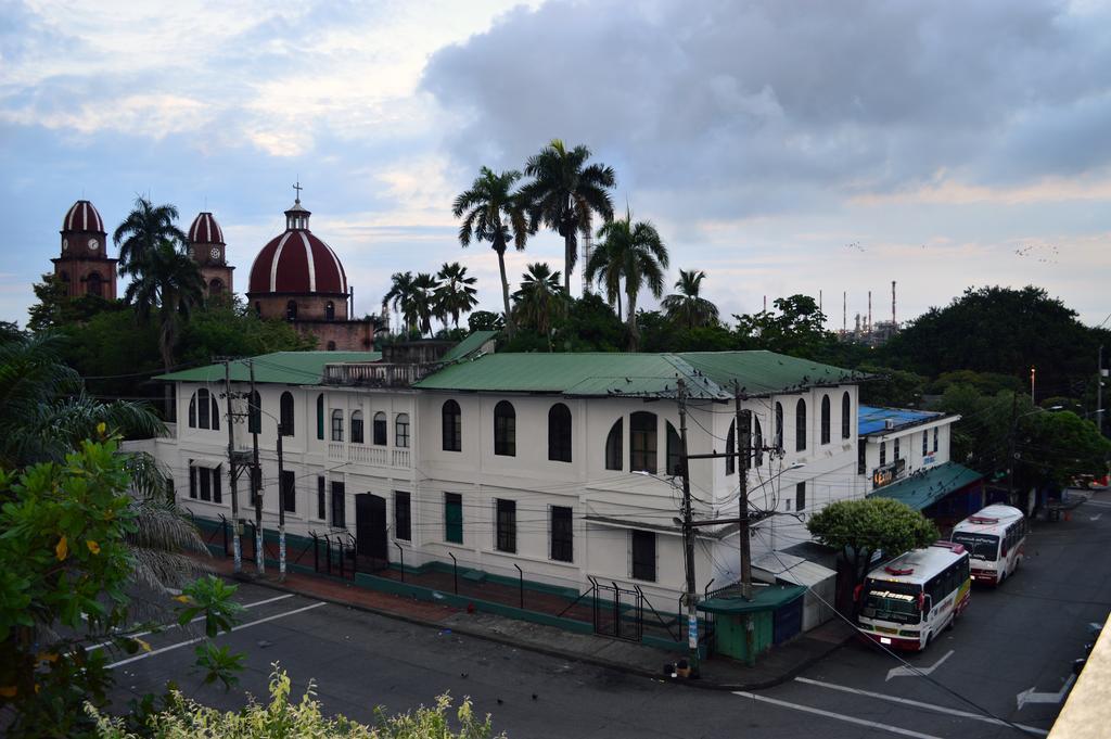 Hotel San Carlos Barrancabermeja Eksteriør billede